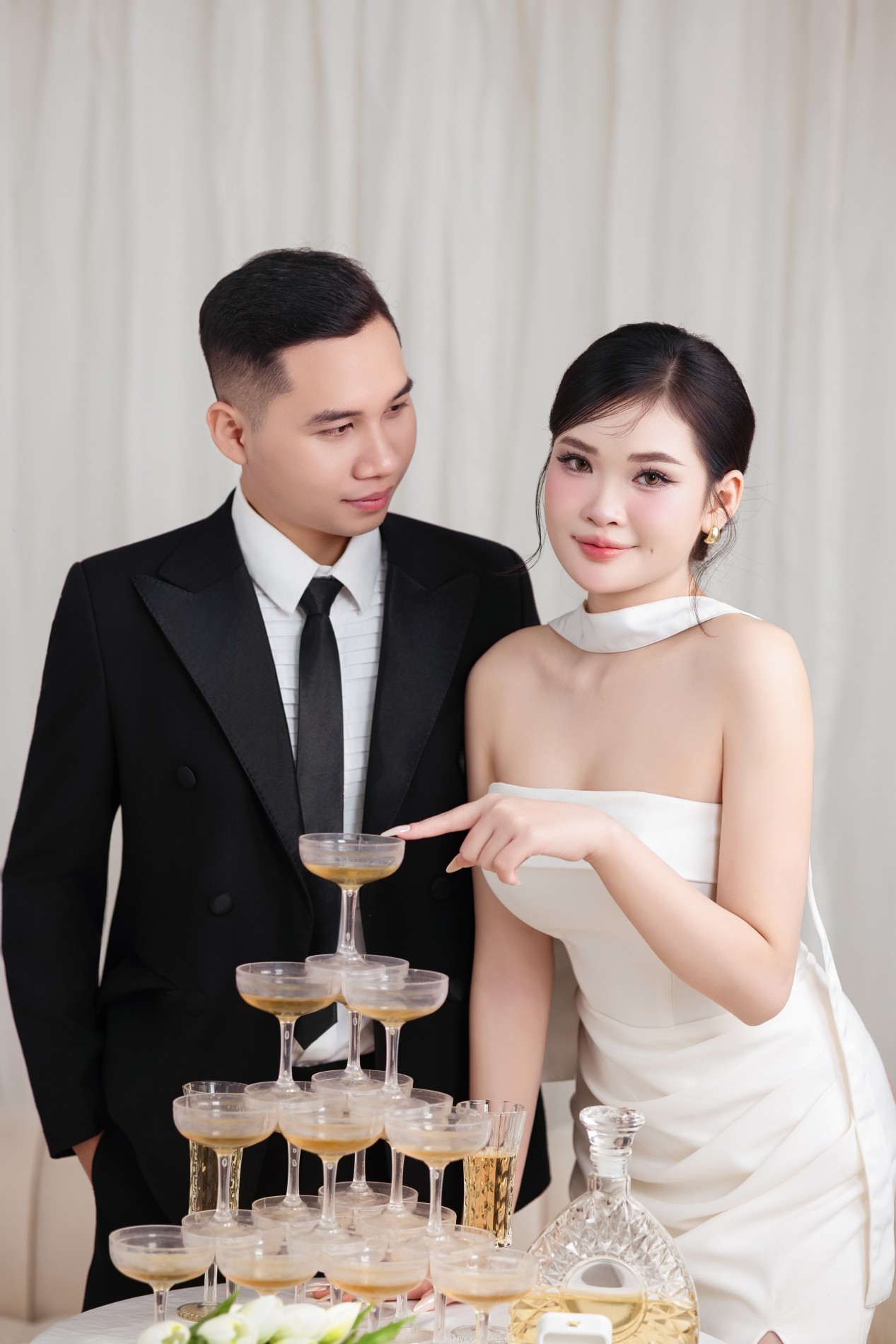 VĂN TÙNG & NGUYỄN MY