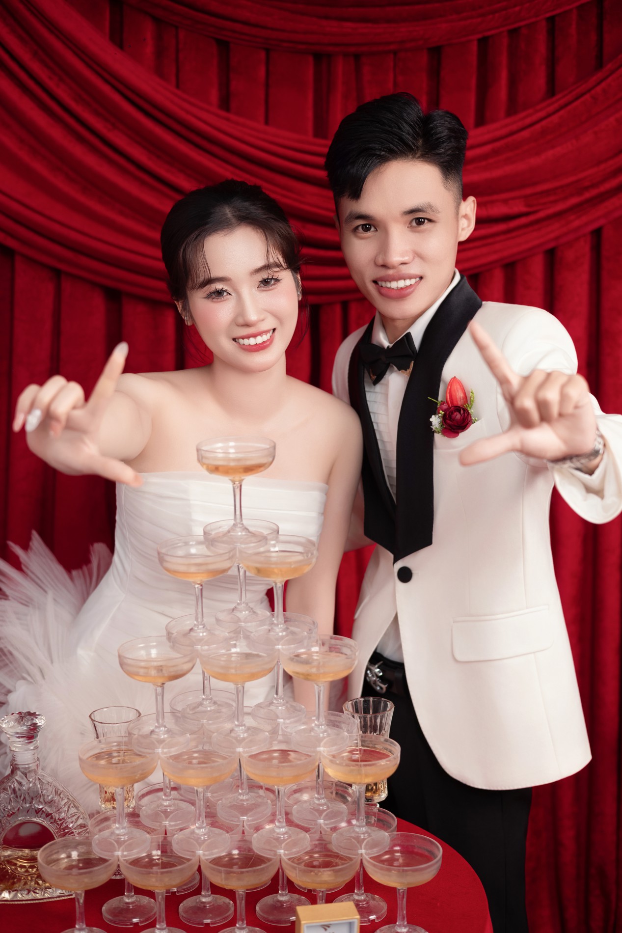 NGUYỄN HIỆP & NGUYỄN CHIỀU